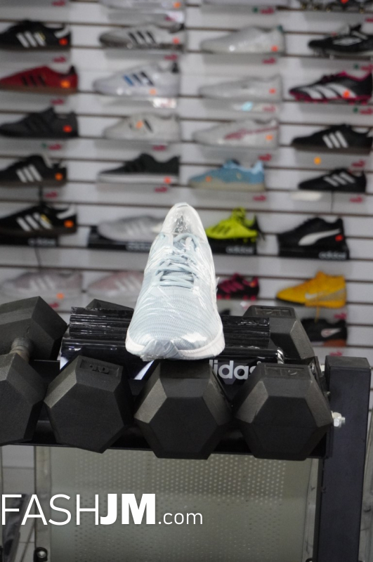  Puma Sneakers image1