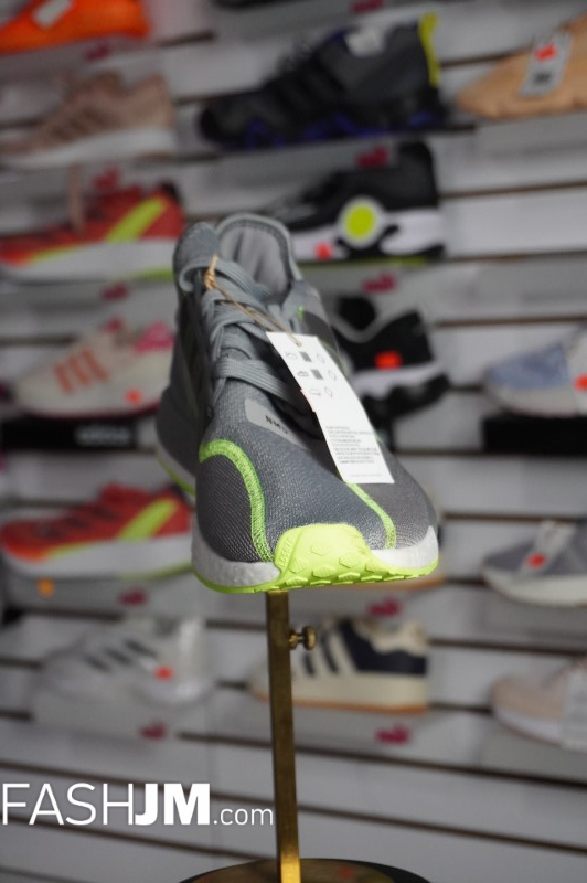  Sneakers or Football Boots image4