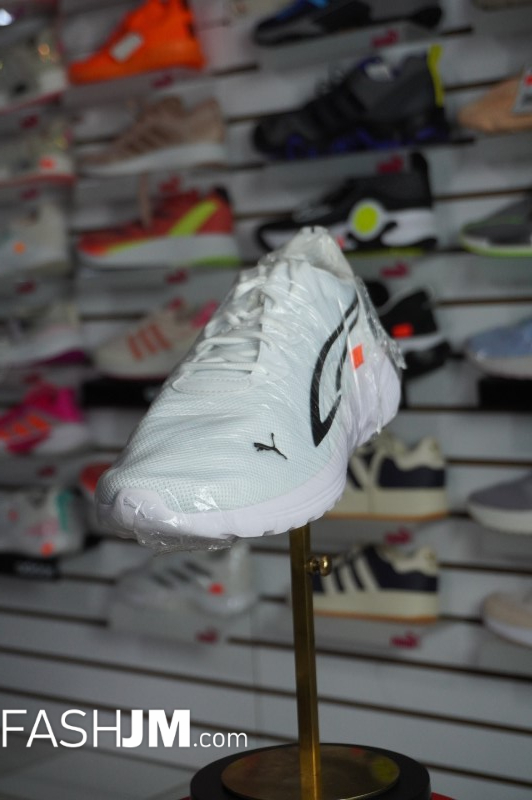  Sneakers image1