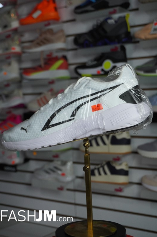  Sneakers image7