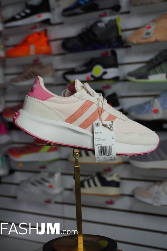  Sneakers image2