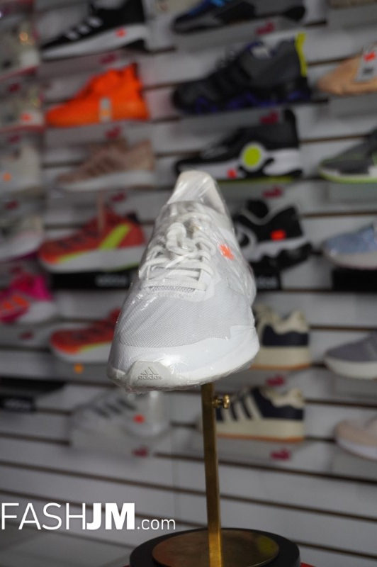  Sneakers image4