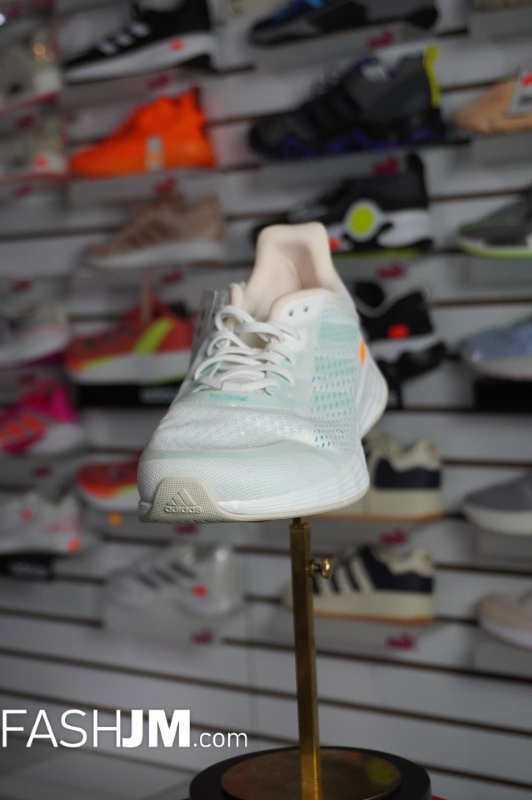  Sneakers image1