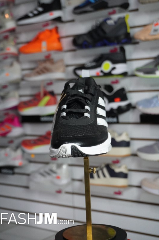  Sneakers image0