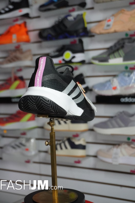  Sneakers image2