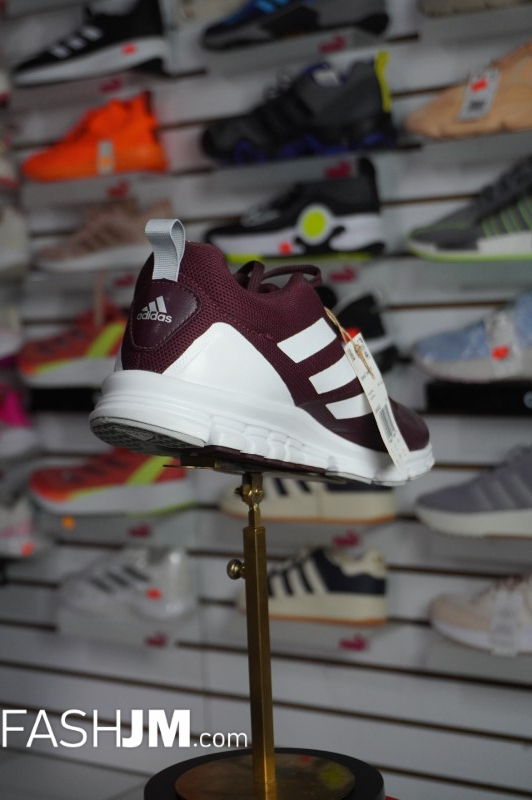  Sneakers image3