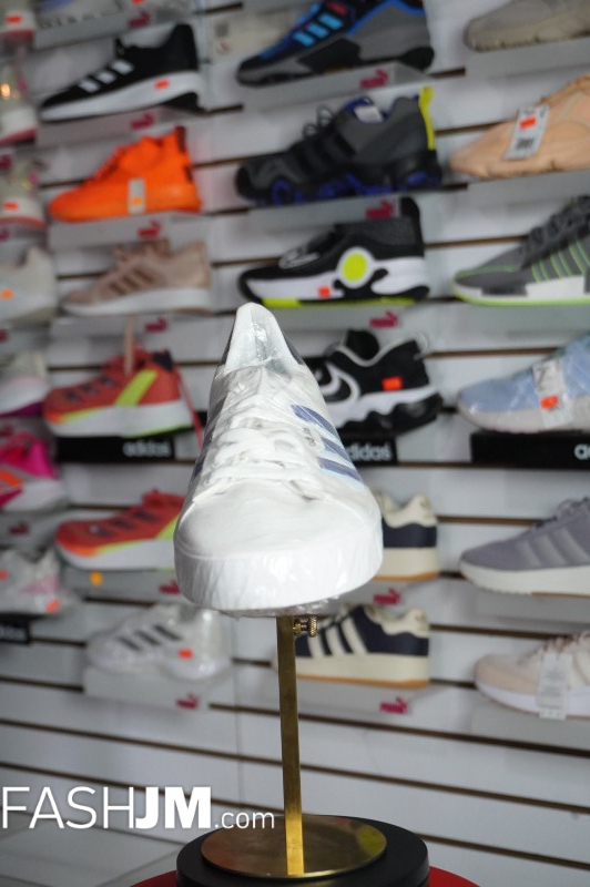  Sneakers image7