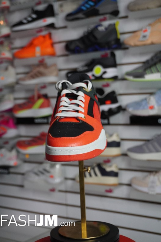  Sneakers image1
