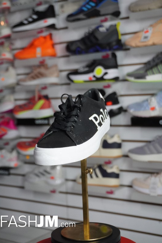  Sneakers image0