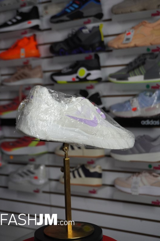  Sneakers image2