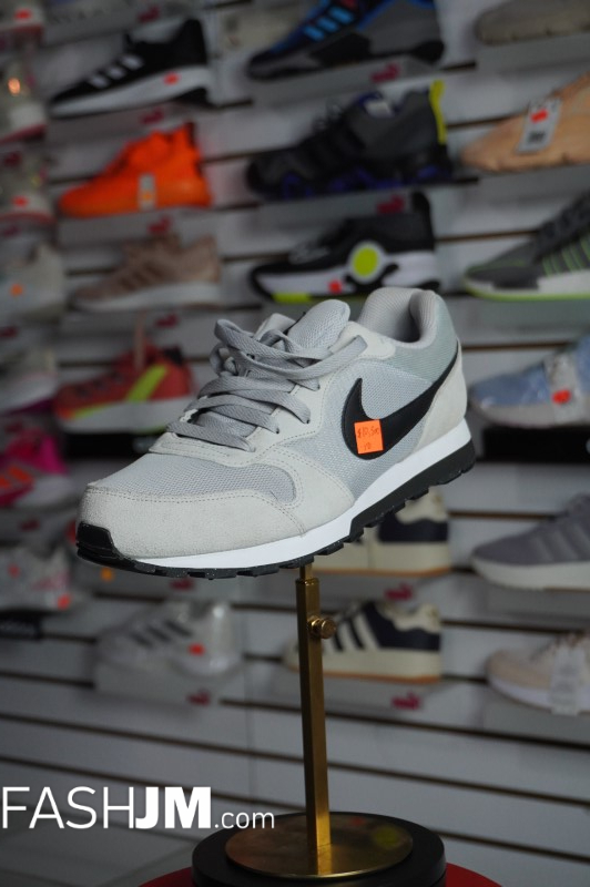  Sneakers image0