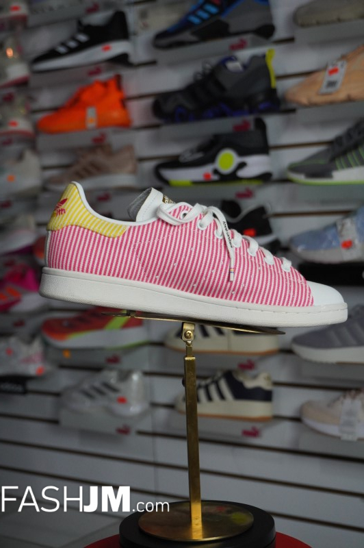  Sneakers image3