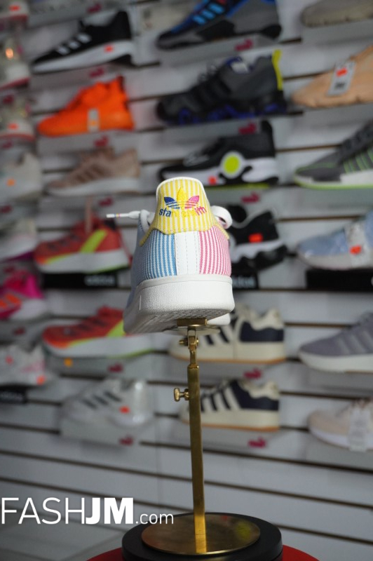  Sneakers image4