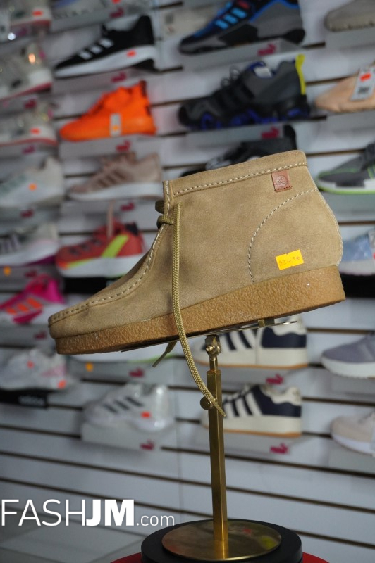  Sneakers image1
