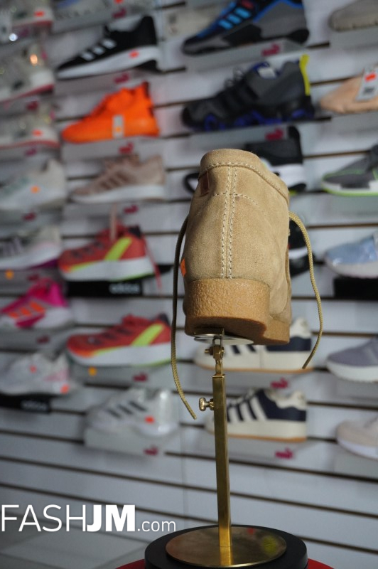  Sneakers image2