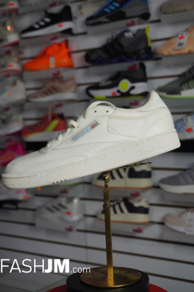Reebok Sneakers
