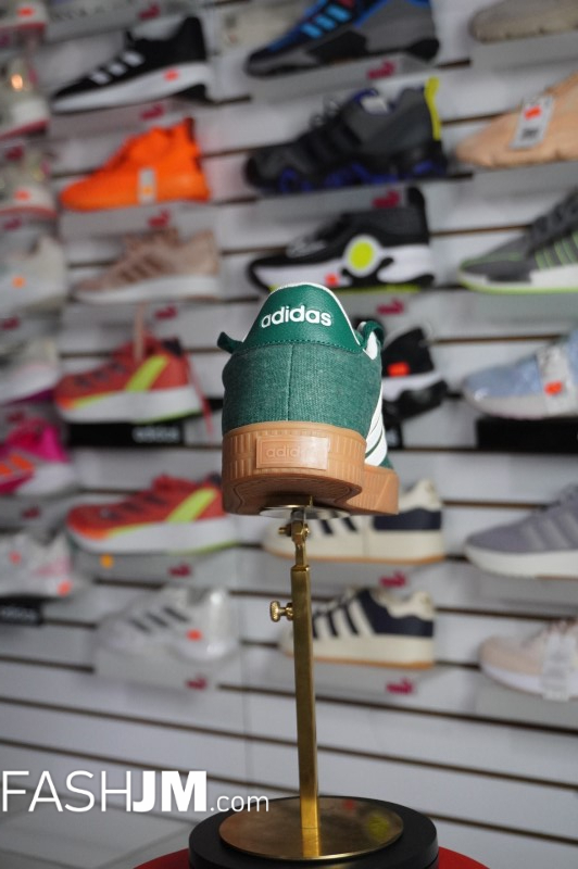 Sneakers image2