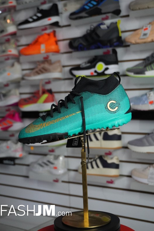  Sneakers image2