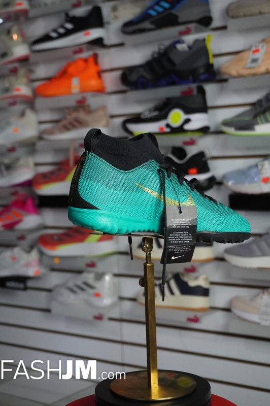  Sneakers image4