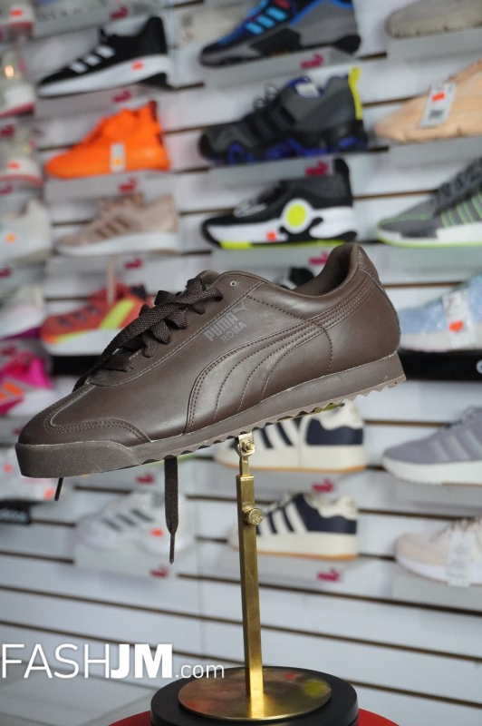  Sneakers image1