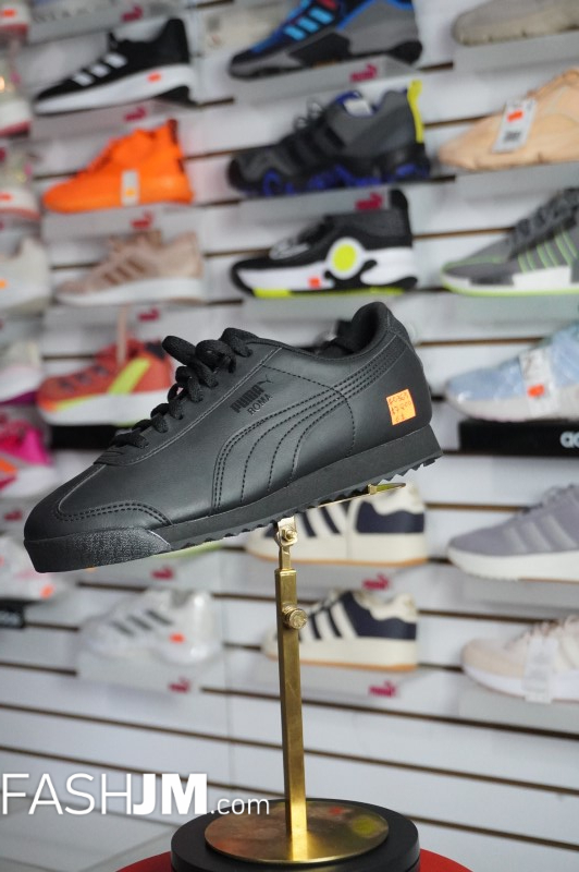  Sneakers image0