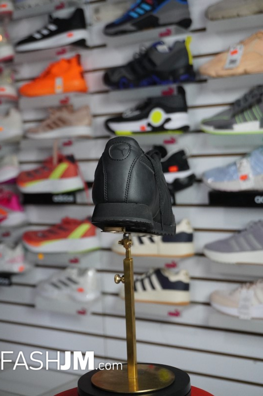  Sneakers image2