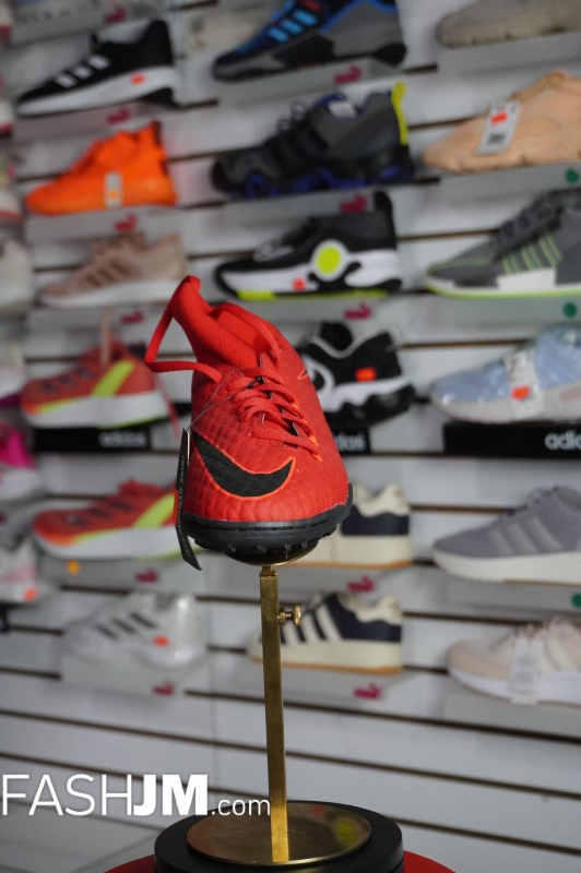  Sneakers image1