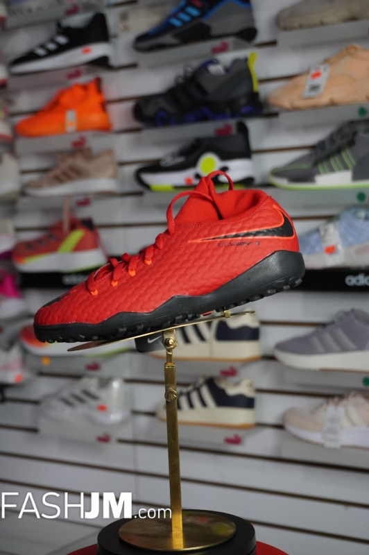  Sneakers image3