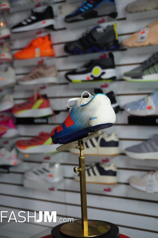 Sneakers image1