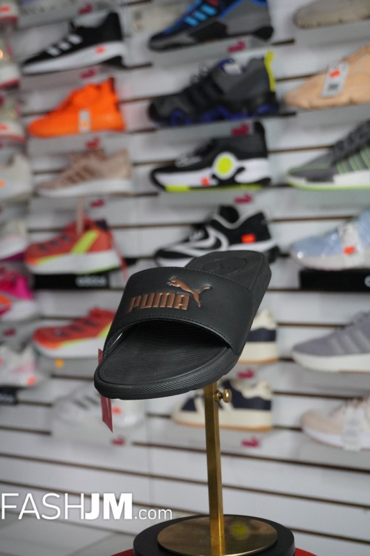  Slippers Slides image0