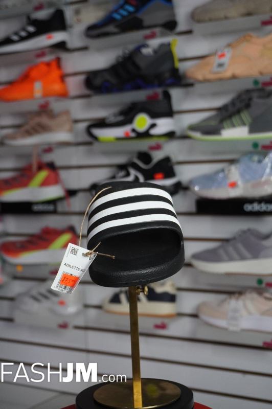  Slippers Slides image1