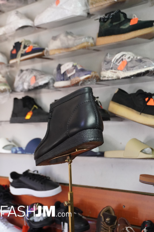  Wallabee Clarkes image4