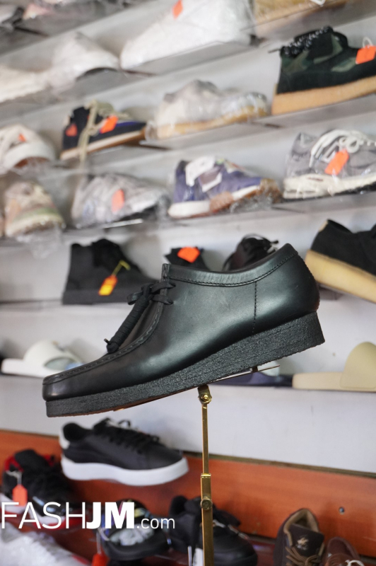  Wallabee Clarkes image4