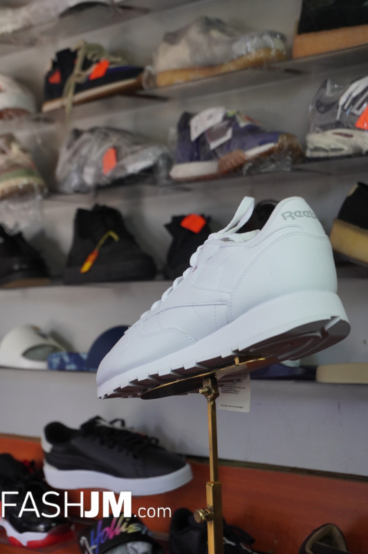  Reebok Sneakers image1