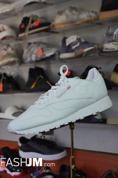 Reebok Sneakers