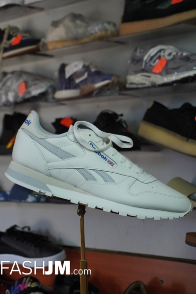 Reebok Sneakers