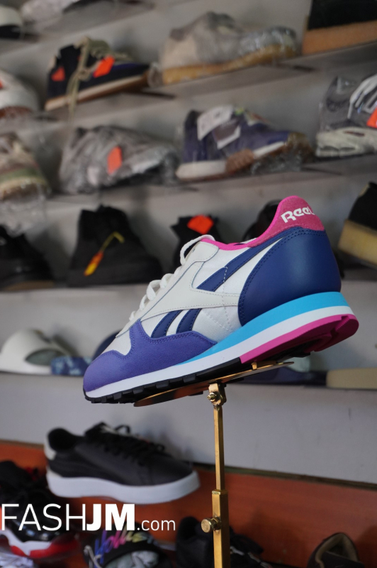  Reebok Sneakers image2