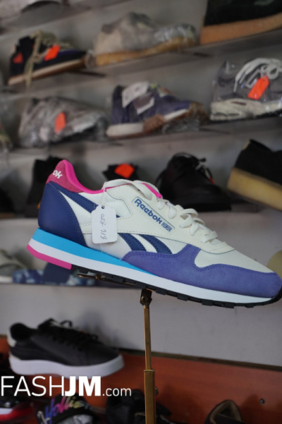 Reebok Sneakers
