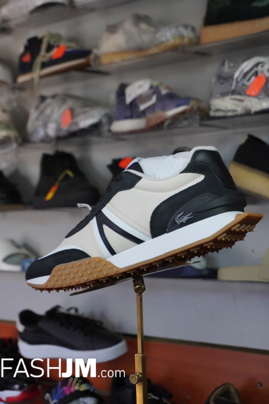  Lacoste Sneakers image1