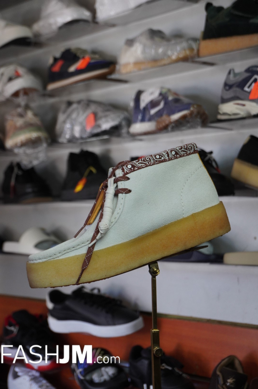  Wallabee Clarks image0