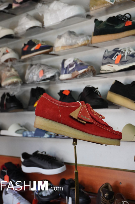  Wallabee Clarks image0