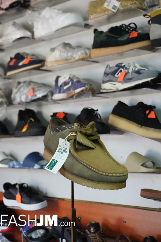  Wallabee Clarks image0