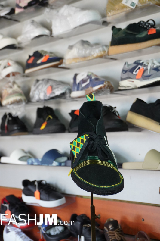  Desert Clarks image1