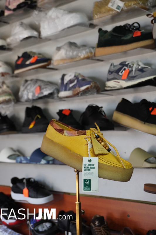  Wallabee Clarks image0