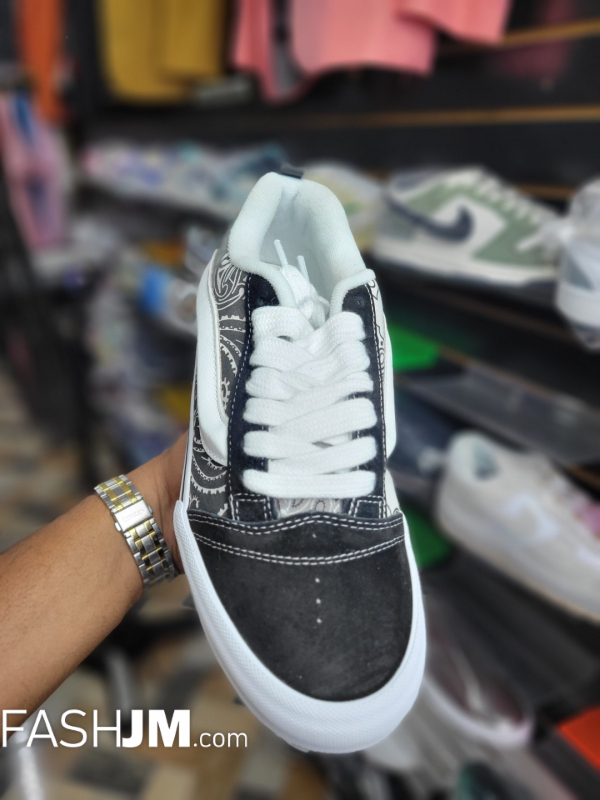  Vans Sneakers image2