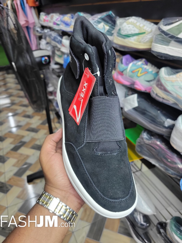  Sneakers image1