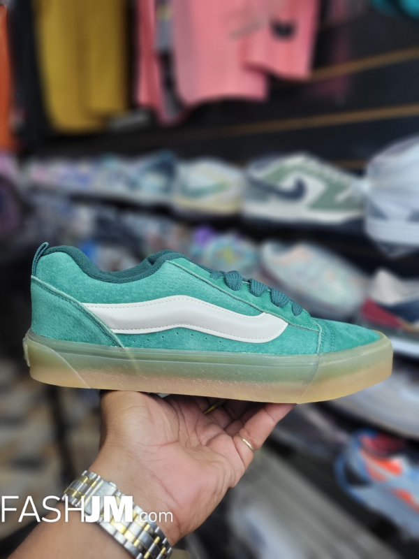  Vans Sneakers image0