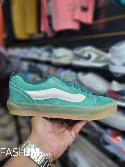 Vans Sneakers